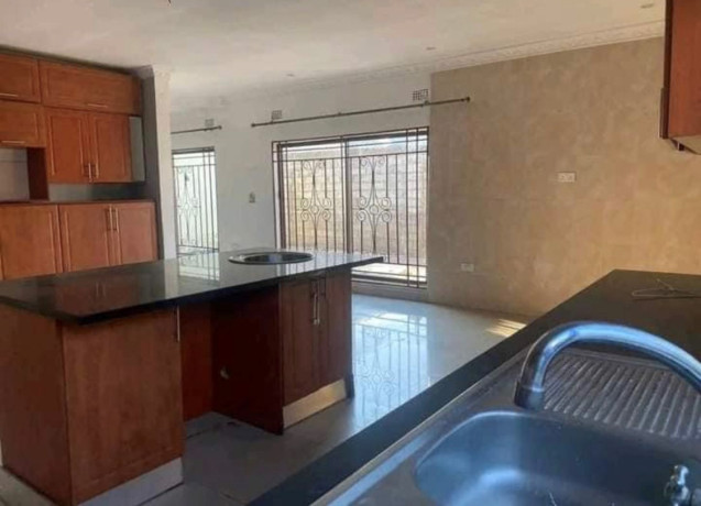 4-bedroom-house-for-sale-in-silverest-big-3