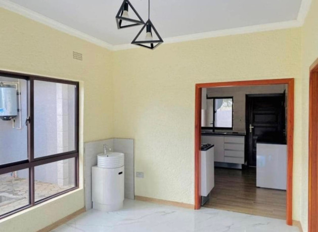 3-bedroom-flat-for-rent-in-silverest-big-3