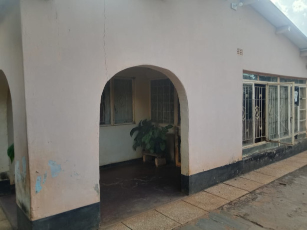 3-bedroom-stand-alone-for-sale-in-chilenje-big-7
