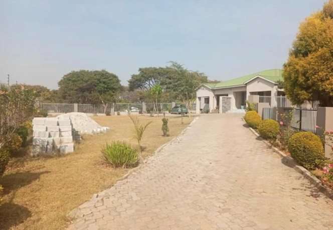 3-bedroom-flats-for-sale-in-ibex-hill-big-1