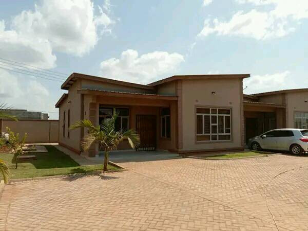 2-bedroom-flat-for-rent-in-libala-south-big-3