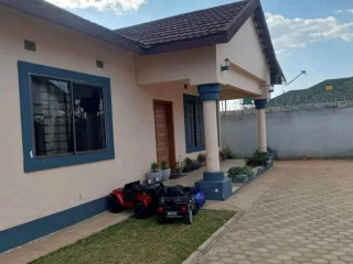 3-bedroom-flat-for-rent-in-ibex-hill