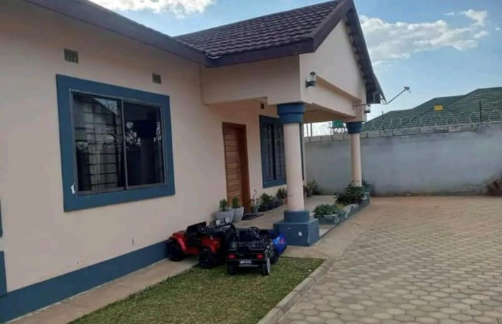 3-bedroom-flat-for-rent-in-ibex-hill-big-0