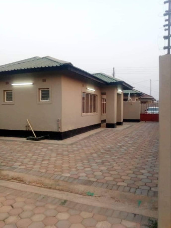 3-bedroom-flats-for-sale-in-salama-park-big-0