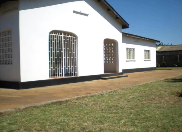 4-bedroom-house-for-sale-in-woodlands-big-1