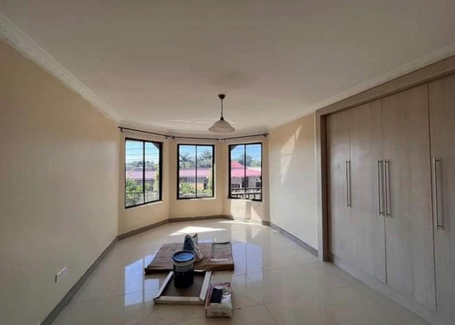 4-bedroom-flat-for-rent-in-woodlands-big-3