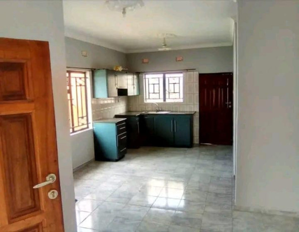 2-bedroom-flat-for-rent-in-lilayi-big-4