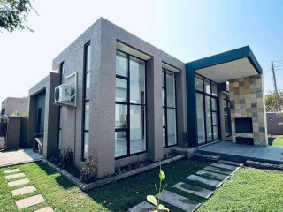 3-bedroom-flat-for-rent-in-ibex-meanwood