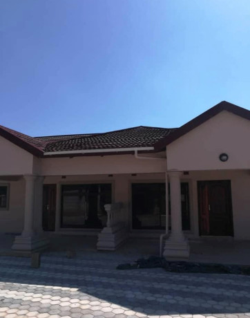 3-bedroom-flat-for-rent-in-ibex-meanwood-big-5