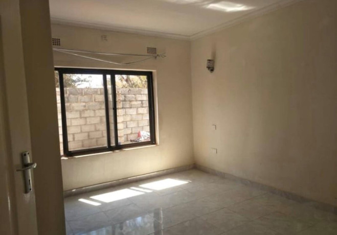 2-bedroom-flat-for-rent-in-lilayi-big-8