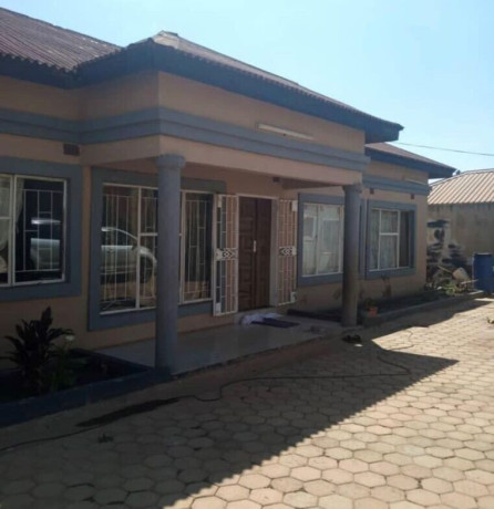 3-bedroom-flat-for-rent-big-1