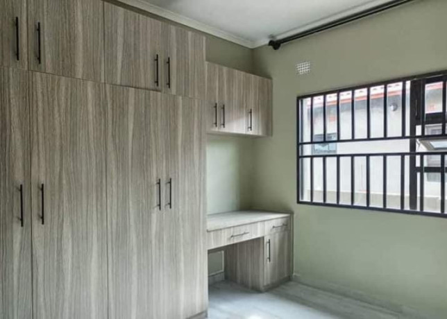 3-bedroom-flat-for-rent-in-chalala-big-2