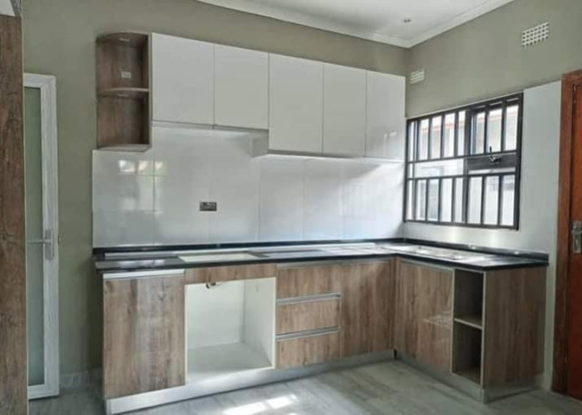 3-bedroom-flat-for-rent-in-chalala-big-6