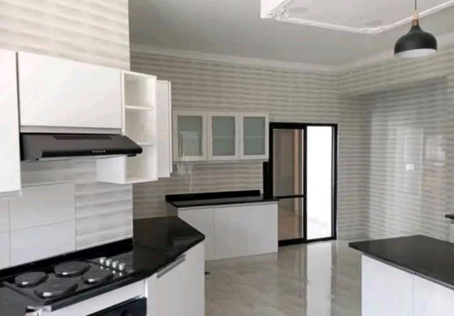 7-bedroom-house-for-rent-in-ibex-hill-big-3