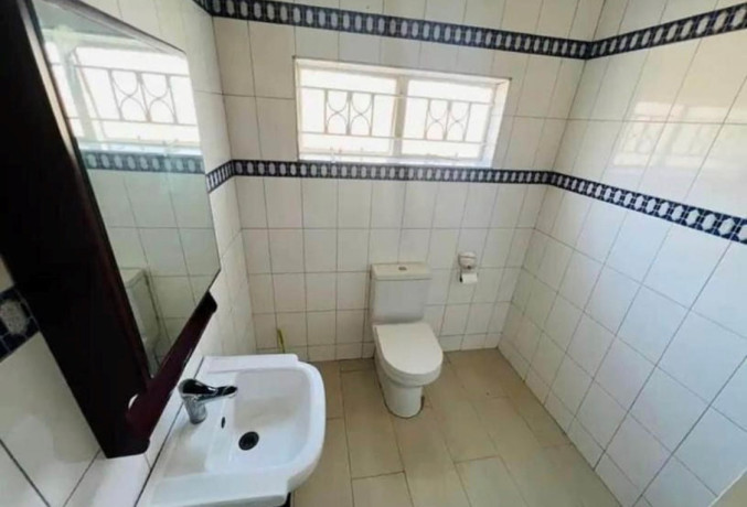 1-bedroom-flat-for-rent-in-ibex-hill-big-3