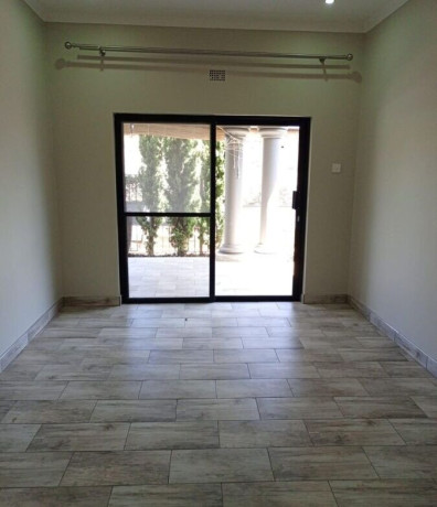 3-bedroom-apartment-for-rent-in-ibex-hill-big-6