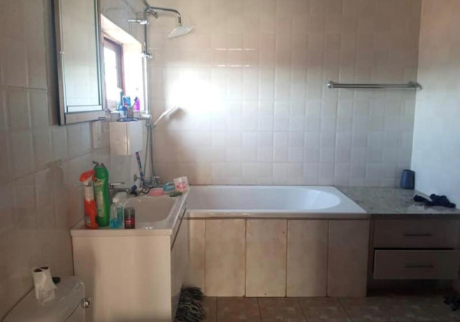 3-bedroom-flat-for-rent-in-ibex-hill-big-3