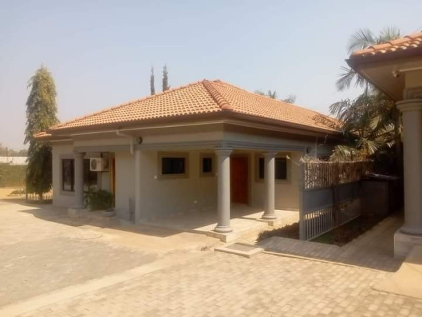 3-bedroom-flat-for-rent-in-ibex-hill-big-6