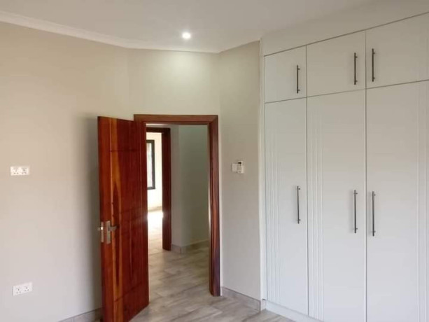 3-bedroom-flat-for-rent-in-ibex-hill-big-7