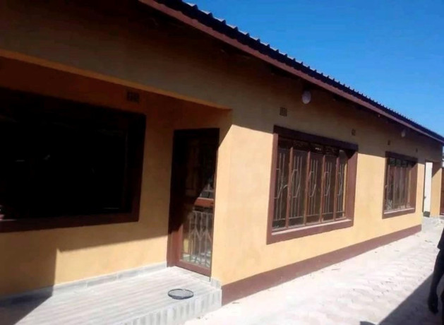 neat-and-modern-2-bedroom-flats-for-sale-in-mutendere-big-5