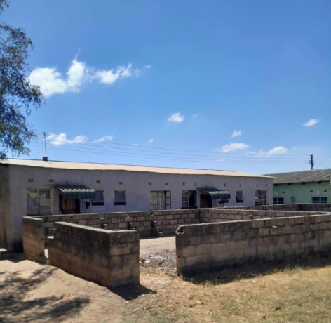 neat-and-spacious-2-bedroom-flats-for-sale-in-chamba-valley-big-2