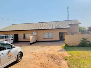 neat-and-spacious-3-bedroom-flats-for-sale-in-woodlands