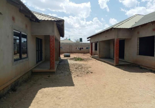 3-bedroom-flats-for-sale-in-chalala-big-0