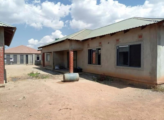 3-bedroom-flats-for-sale-in-chalala-big-7