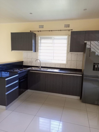 2-bedroom-property-for-sale-in-olympia-big-1