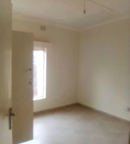 3-bedroom-flat-for-rent-big-5