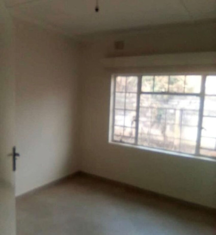 3-bedroom-flat-for-rent-big-2