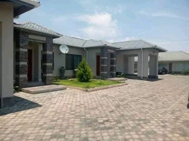 3-bedroom-flat-for-rent-in-avondale-big-2