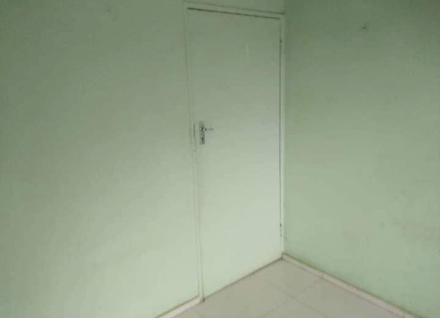 spacious-3-bedroom-house-for-sale-in-avondale-big-8