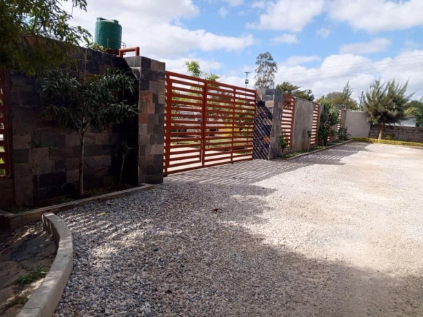 3-bedroom-house-for-sale-in-avondale-big-2