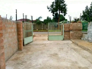 2-bedroom-house-for-sale-in-avondale