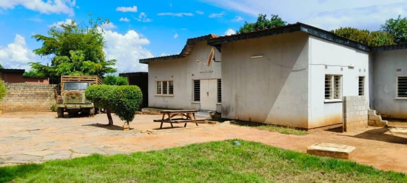 3-bedroom-house-for-sale-in-avondale-big-0