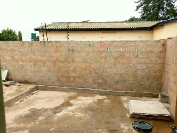 2-bedroom-house-for-sale-in-avondale-big-6