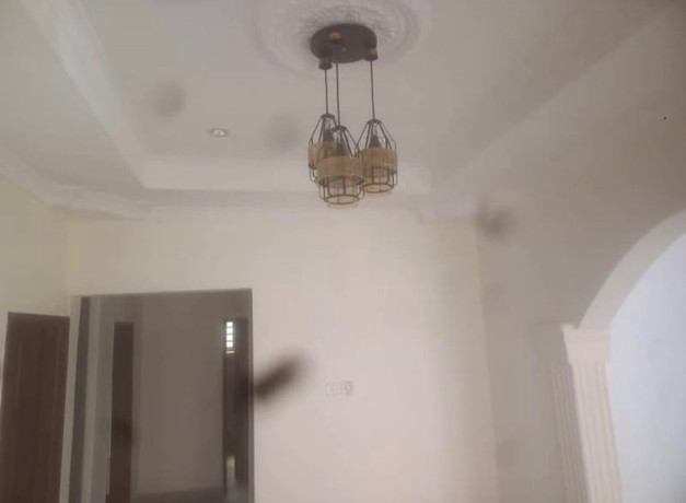 2-bedroom-flat-for-rent-in-olympia-big-7