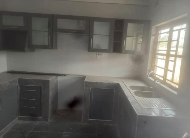 2-bedroom-flat-for-rent-in-olympia-big-4