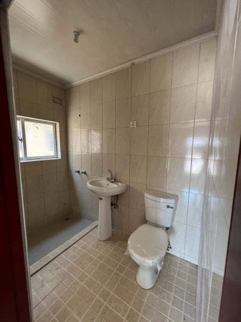 2-bedroom-flat-for-rent-in-olympia-big-5