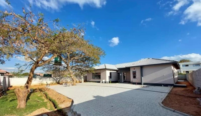 3-bedroom-house-for-sale-in-state-lodge-big-4