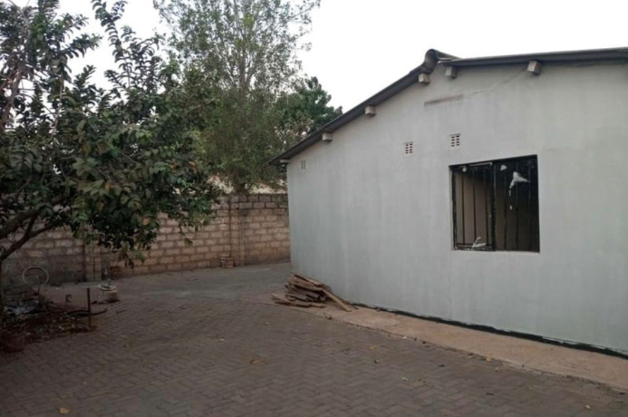 2-bedroom-flat-for-rent-in-nyumba-yanga-big-3