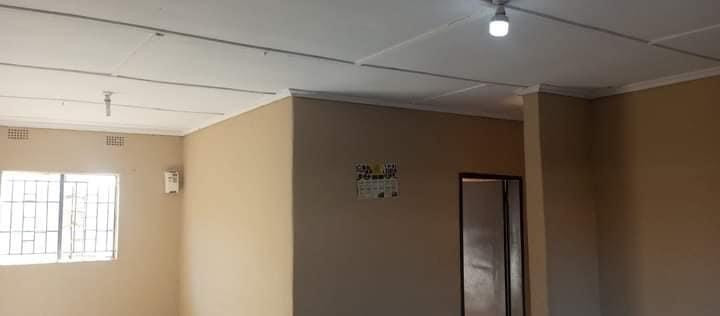 2-bedroom-house-for-rent-in-kabwata-big-4