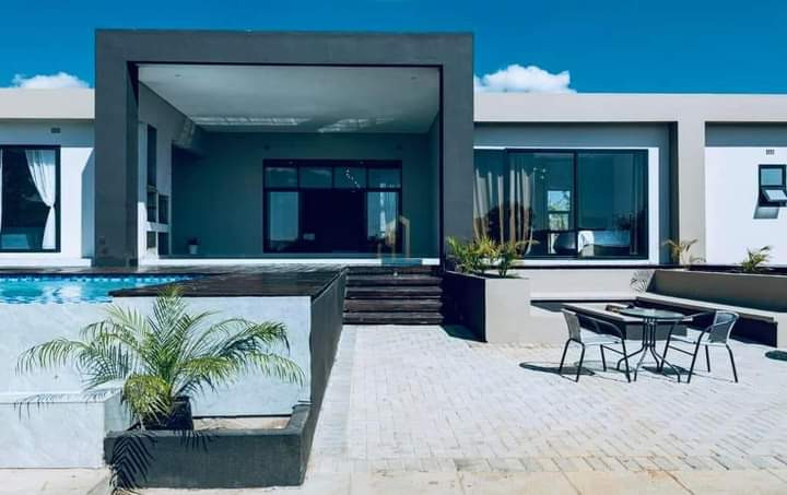 4-bedroom-house-for-sale-in-state-lodge-big-6