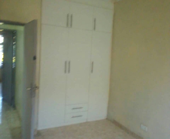 2-bedroom-house-for-rent-in-roma-big-1