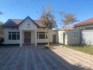 2-bedroom-house-for-rent-in-roma