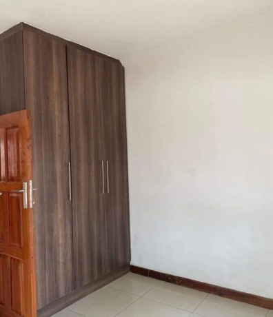 2-bedroom-house-for-rent-in-roma-big-0