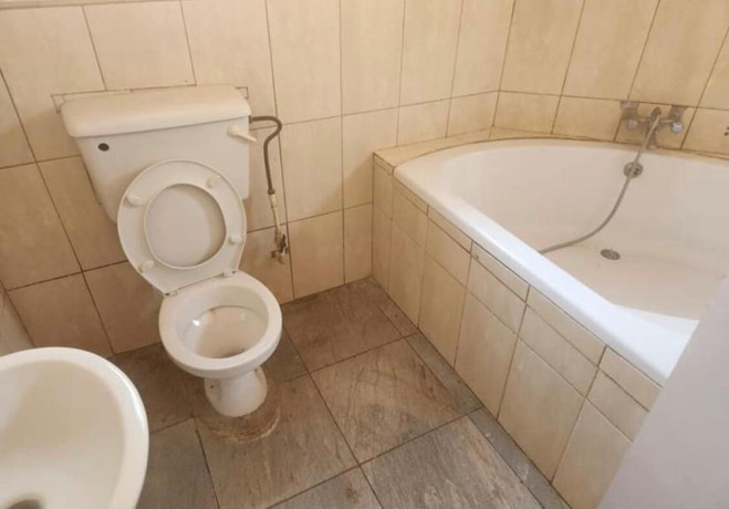 3-bedroom-flat-for-rent-in-chalala-big-4