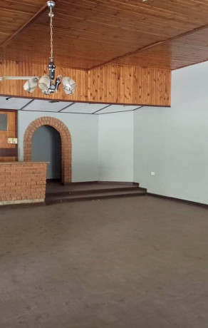 4-bedroom-house-for-rent-in-makeni-big-3