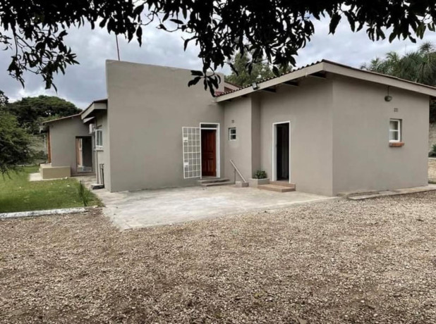 5-bedroom-house-for-rent-in-rhodespark-big-3
